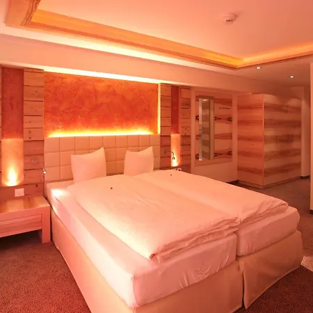 호텔 Garni Muttler Alpinresort & 4*