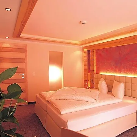 Hotel Garni Muttler Alpinresort & Samnaun