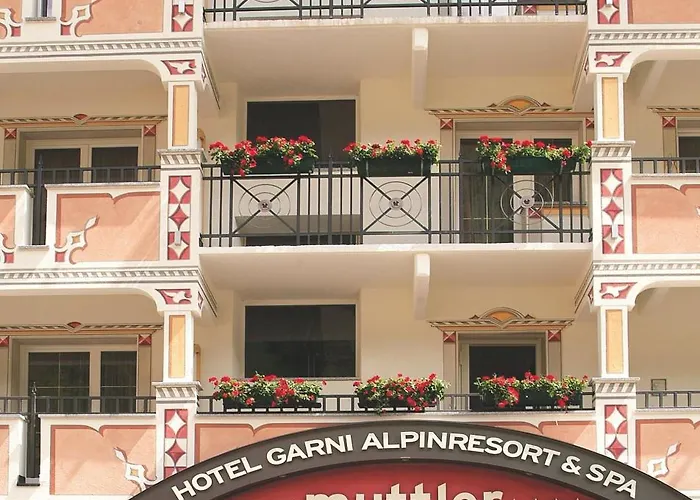 Otel Garni Muttler Alpinresort & Samnaun