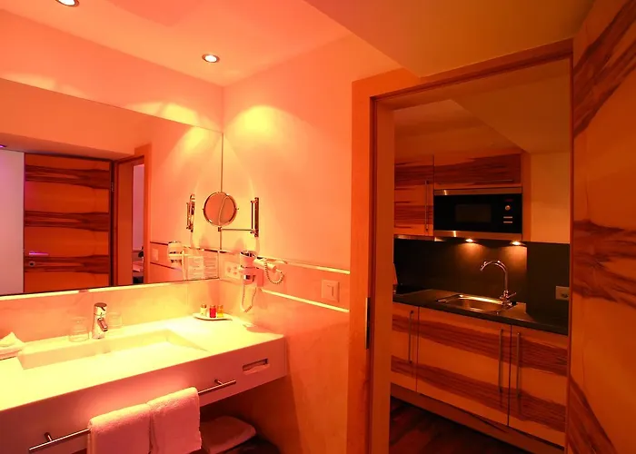 Garni Muttler Alpinresort & Hotell 4*